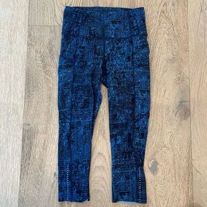 Lululemon Fast and Free Crop with Pockets 19 inch Size 4